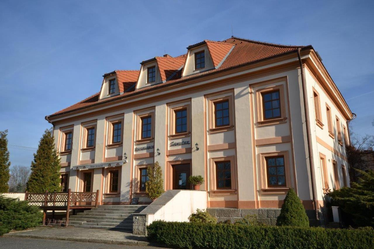 Hotel Zamecek Raspenava Exterior photo